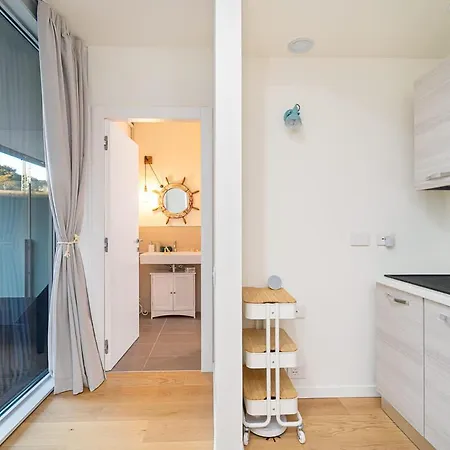 Nautilus - Waterfront Apartmán *
